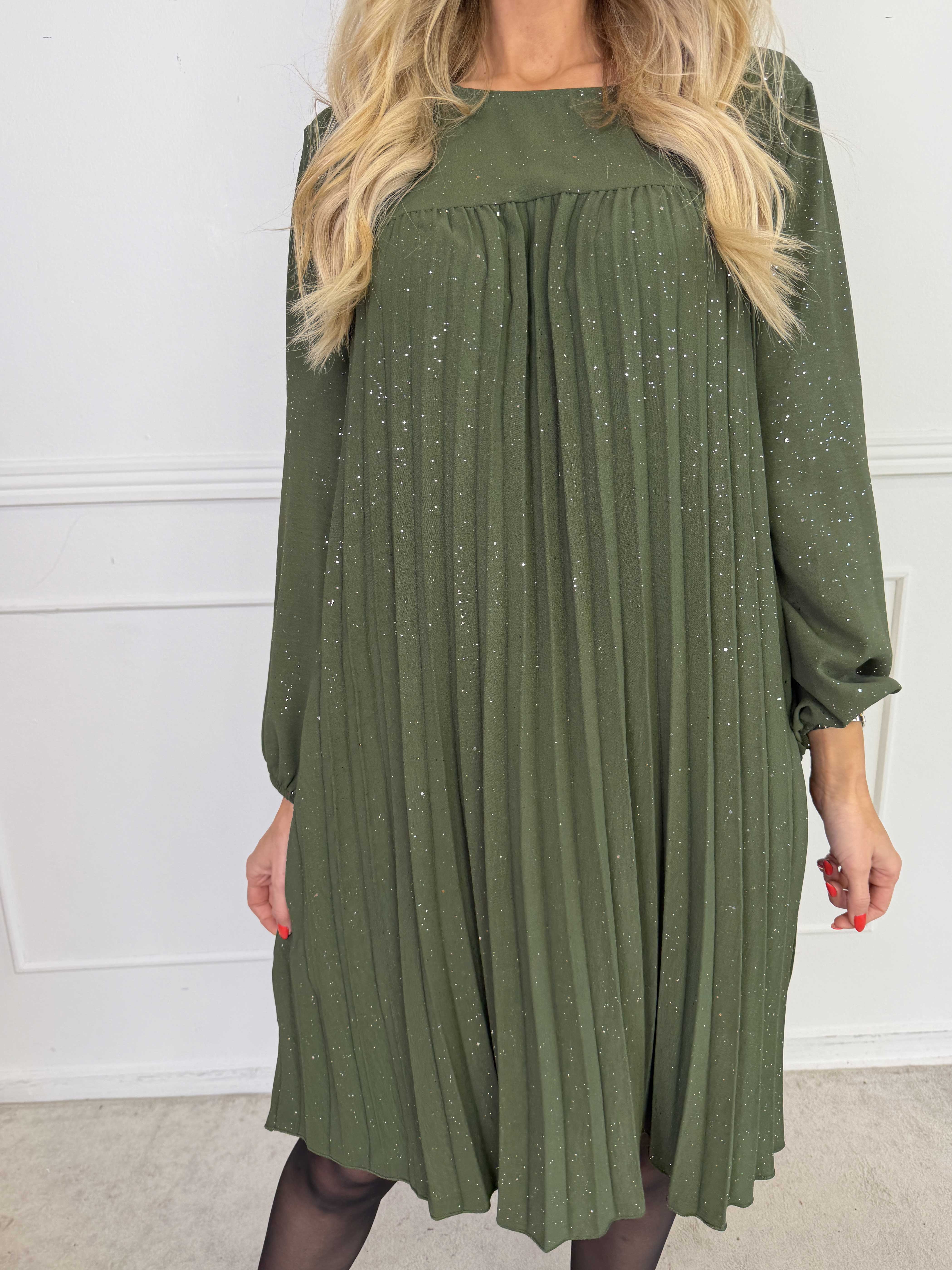 Nancy Glitter Short L/S - Plisseret kjole med lommer og glimmer